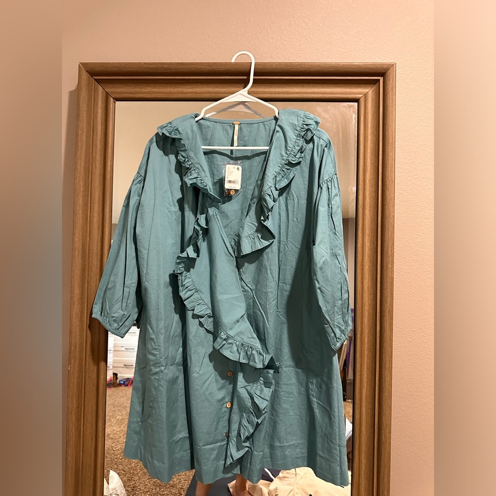 Free peopledress nwt. Size M.